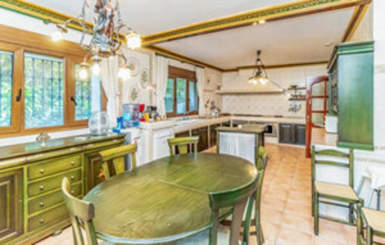 With Private Pool,near The , Bbq, Wifi Villaer *