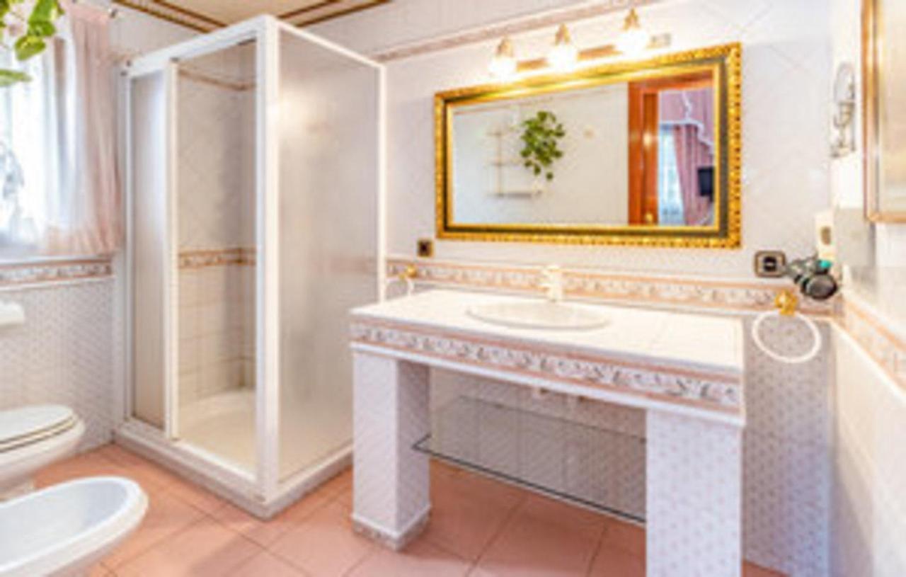 With Private Pool,near The , Bbq, Wifi Villaer *